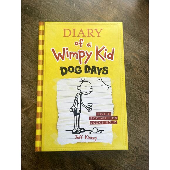 Diary‎ of a Wimpy Kid: Dog Days, #4 - Picture 1 of 4